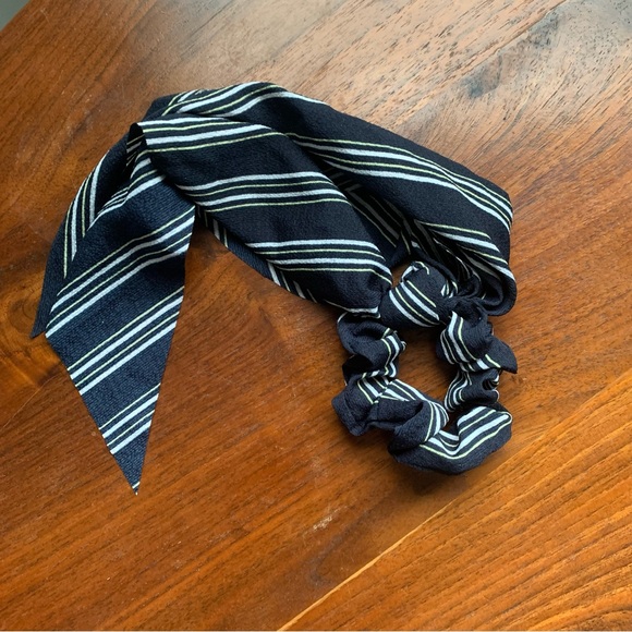 Women's Scrunchie Scarf Multicolor Set - Picture 5 of 5